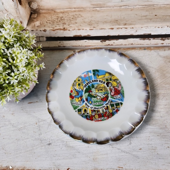 VTG Nashville Tennessee Opryland Porcelain Souvenir Ashtray- Collectible Ashtray - Picture 1 of 10